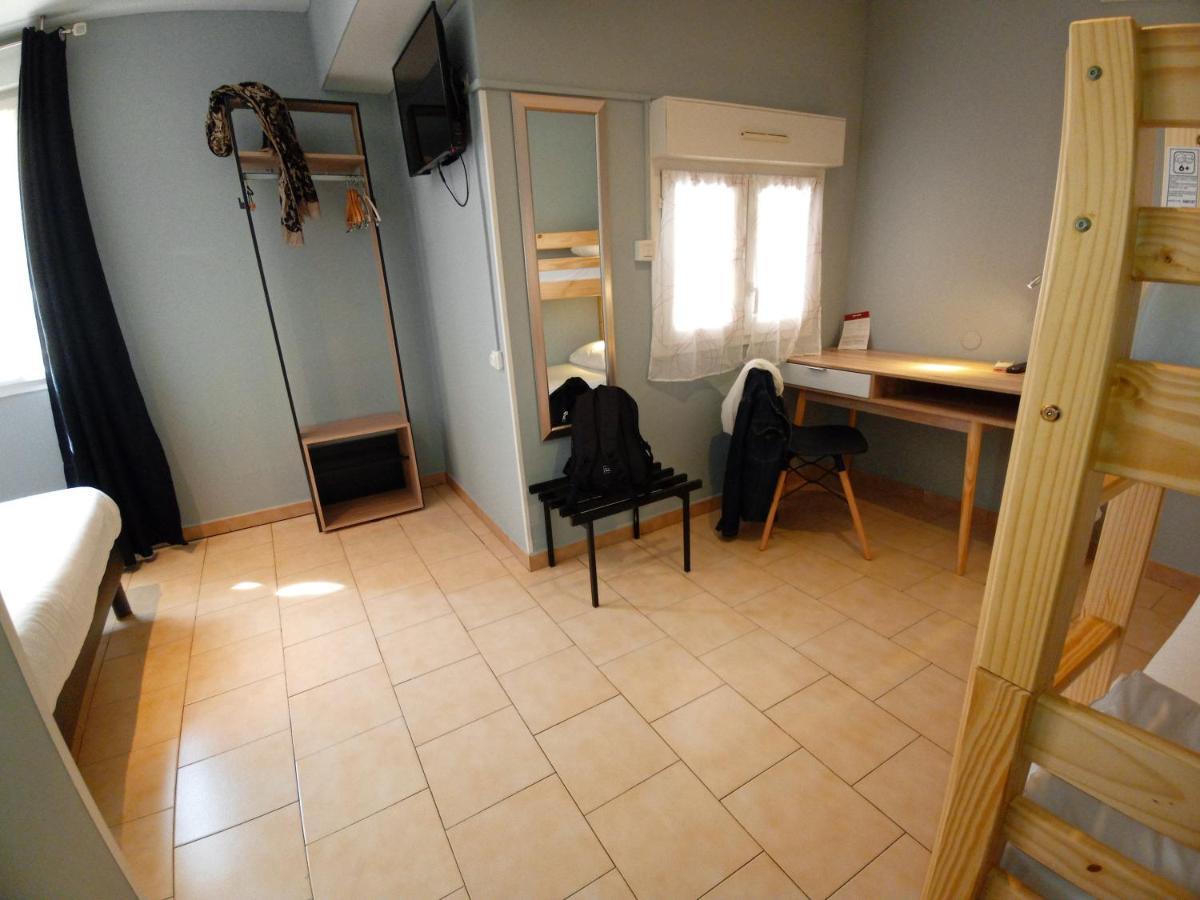 Astoria Hotel 2*